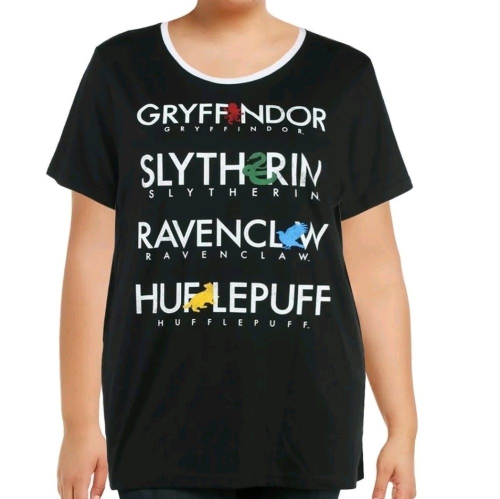 M151 HOGWARTS TSHIRT